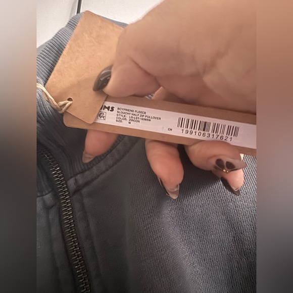 SKIMS Boyfriend Fleece Slouchy Half Zip Pullover in Zircon - Picture 3 of 6